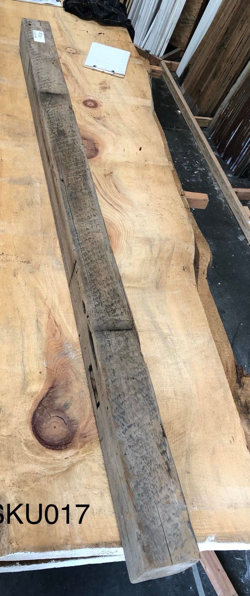 Barn Wood Mantel 017 image 0